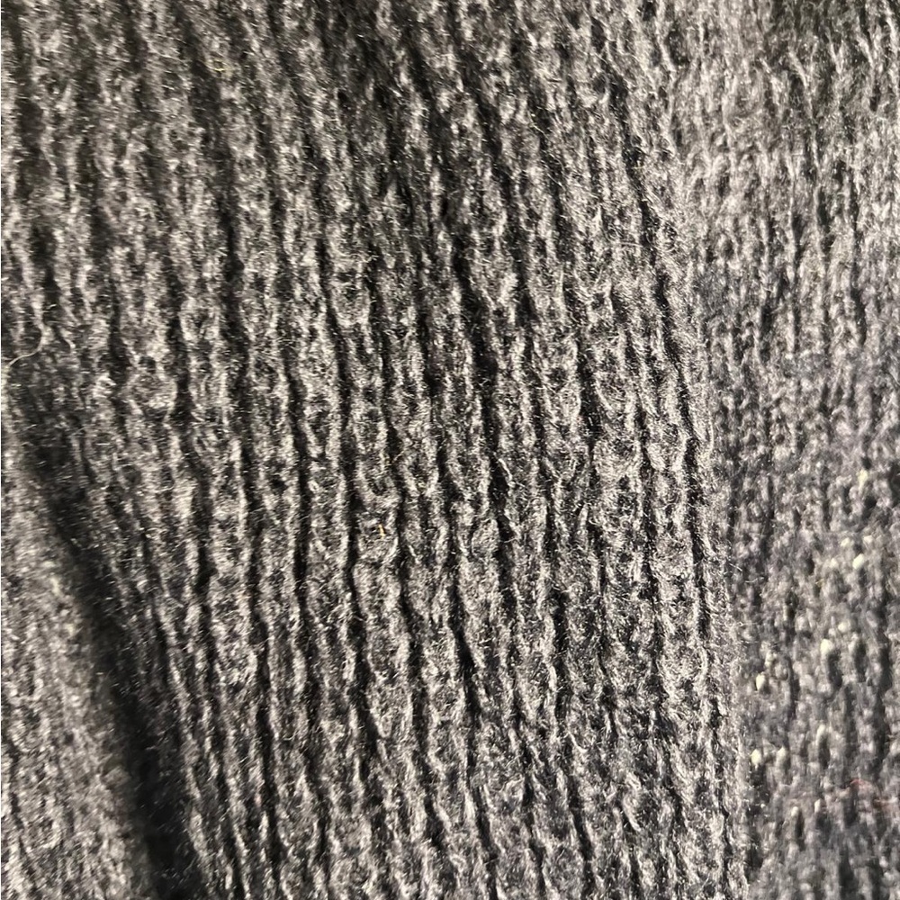Elegant Gray Knit Infinity Scarf - Picture 4 of 4
